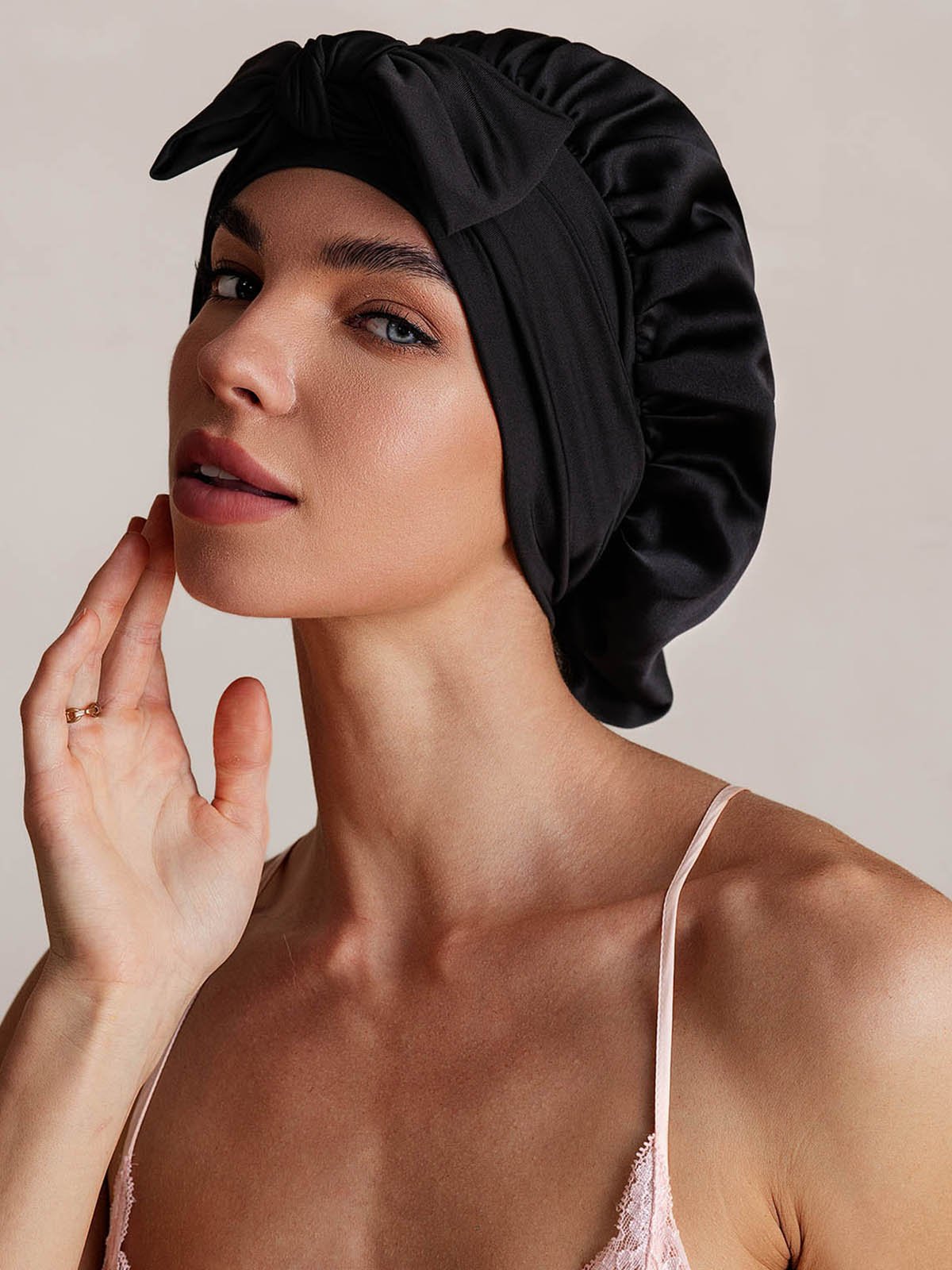 Nuvero PureSilk Bowknot Tie Bonnet