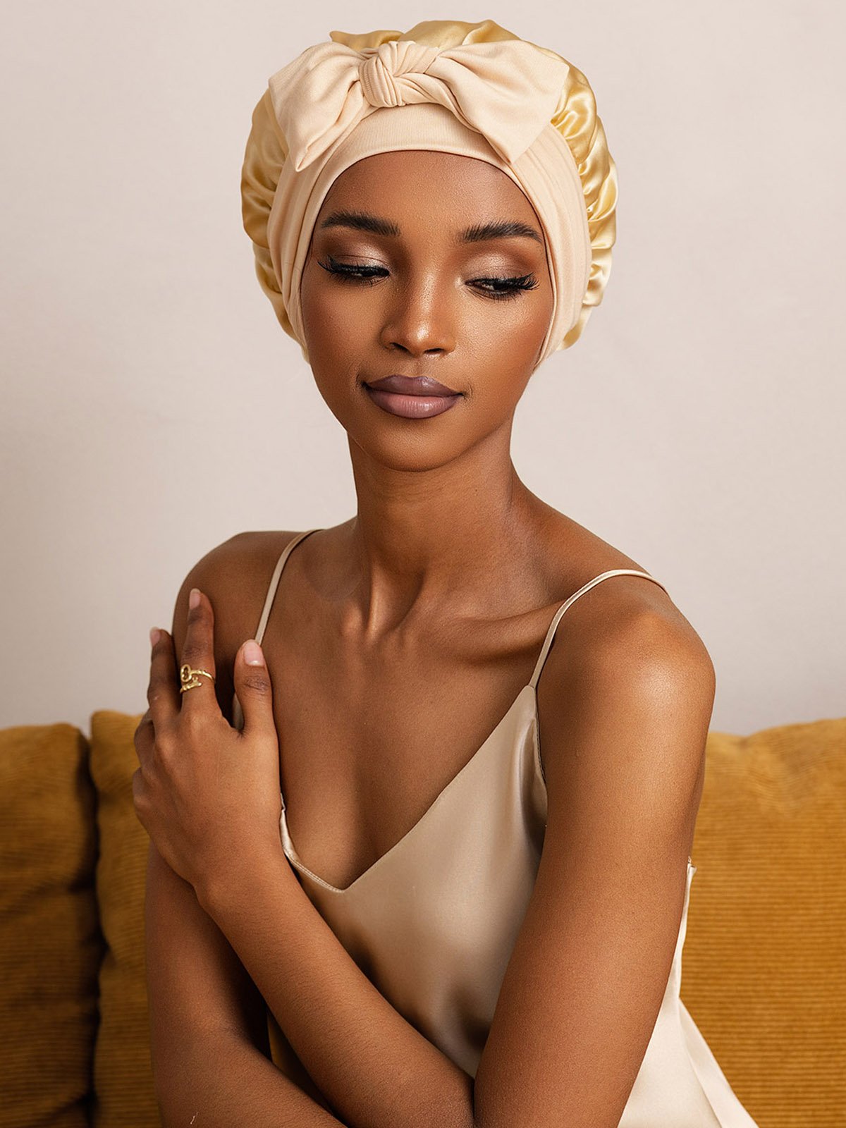 Nuvero PureSilk Bowknot Tie Bonnet