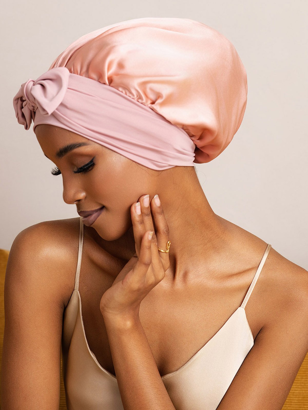 Nuvero PureSilk Bowknot Tie Bonnet