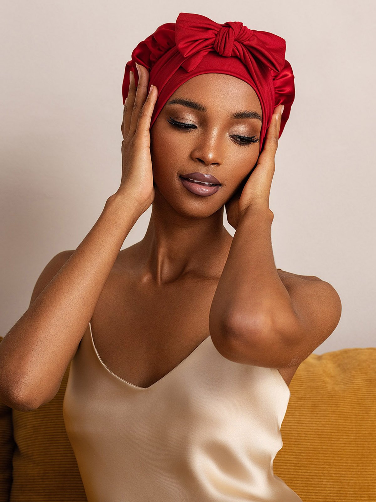 Nuvero PureSilk Bowknot Tie Bonnet